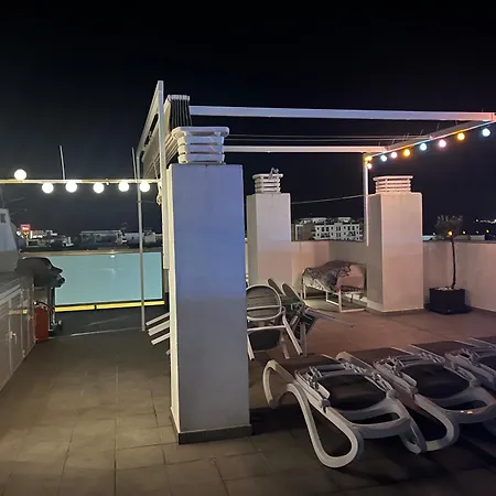Penthouse Gloria *