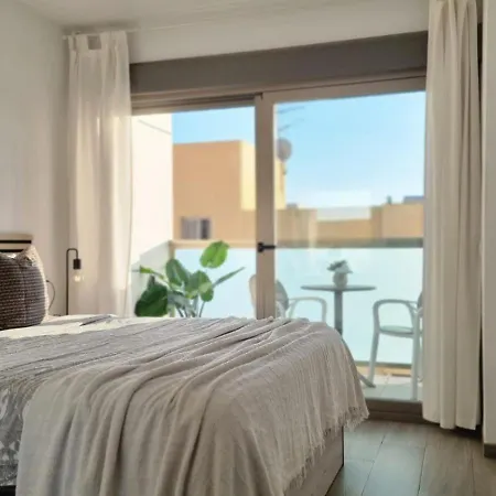 Penthouse Gloria *